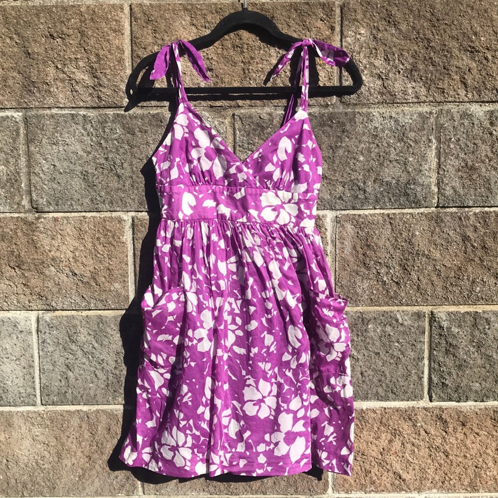 American Eagle Hawaiian Dress w/ bows on shoulders